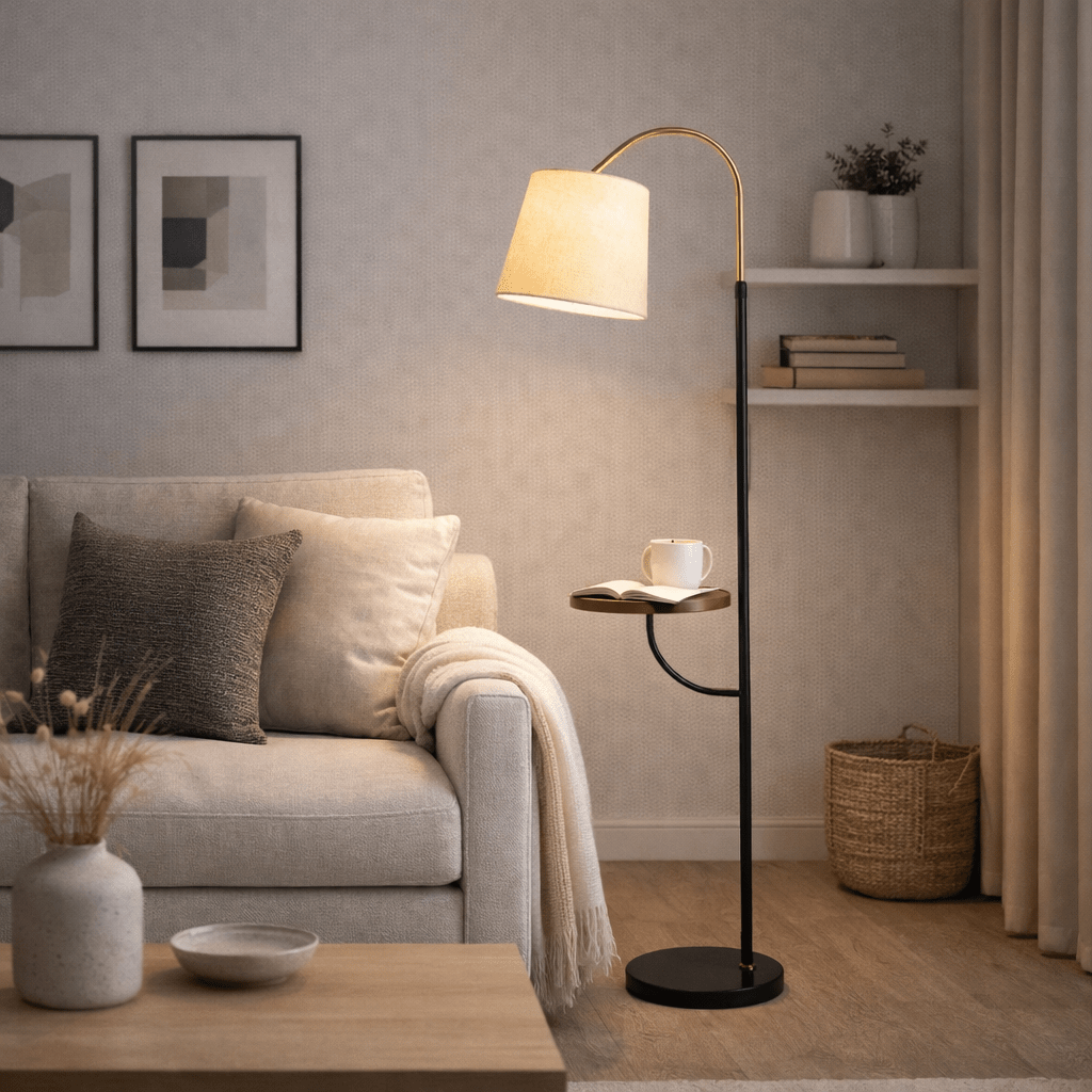 NILSER | מנורת עמידה מעוצבת בשילוב מדף