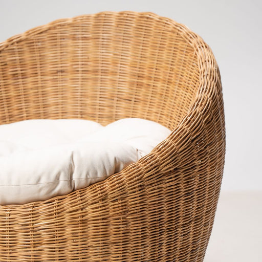מעבר לעמוד מוצר Cinzia | כורסא מעוגלת מראטן טבעי