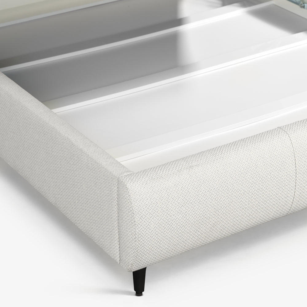 LOUISE | מיטה מודרנית מרופדת בבד אריג