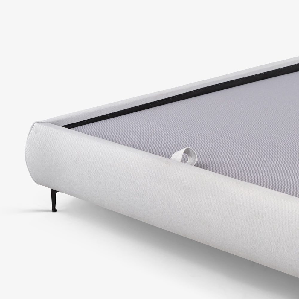 JULIA | מיטה מרופדת מעוצבת בסגנון מודרני