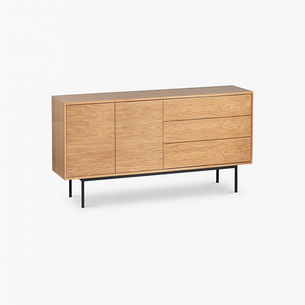 KAMERA | קומודה מעץ ומתכת, עם 3 מגירות ומדפים סגורים