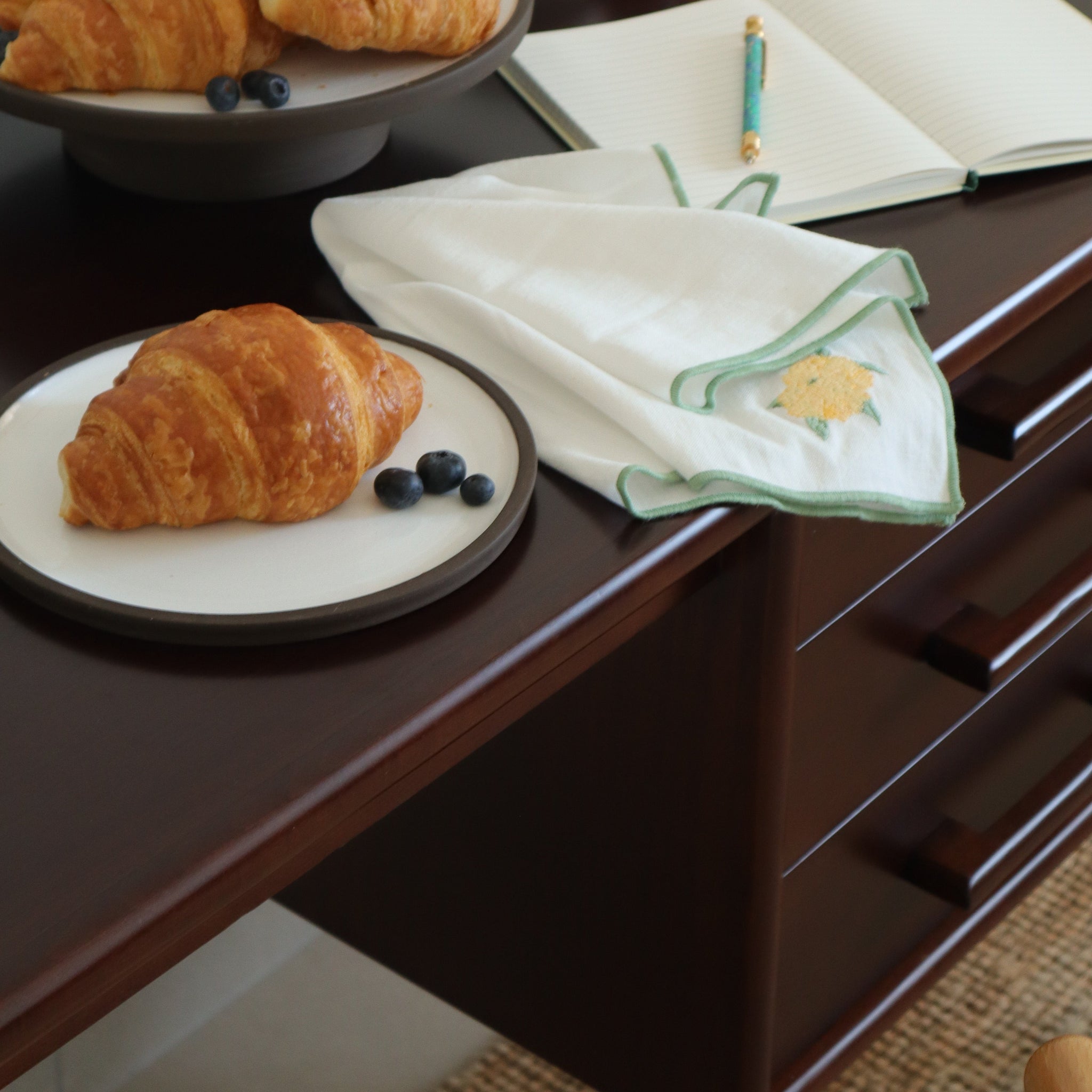 HAVEN | שולחן עבודה מעץ עם 3 מגירות, 150 ס"מ