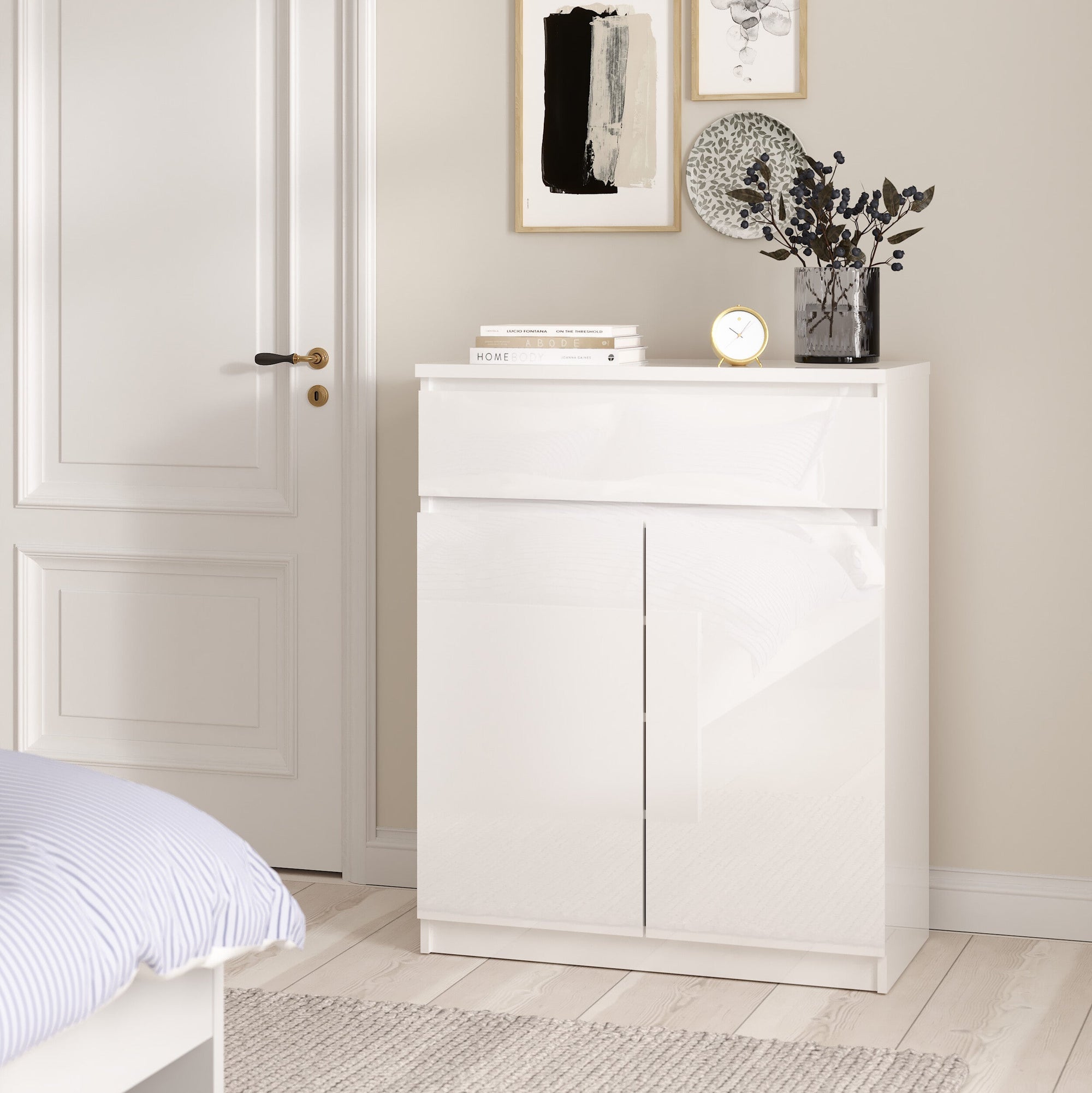 SOLVEVI | שידת אחסון ממלמין, עם מגירה ומדפים סגורים