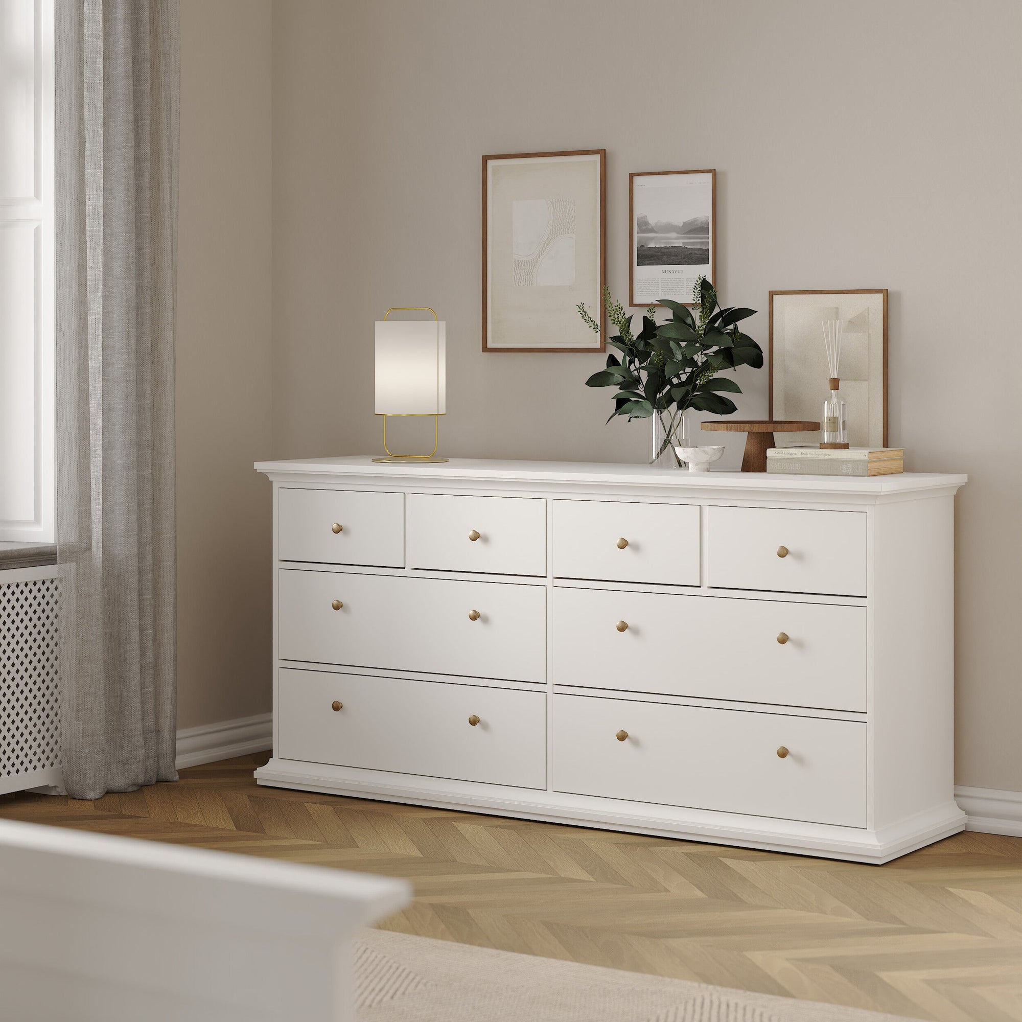 TOVENT | קומודה עם 8 מגירות