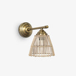 NOYO | מנורת קיר ממתכת בשילוב ראטן