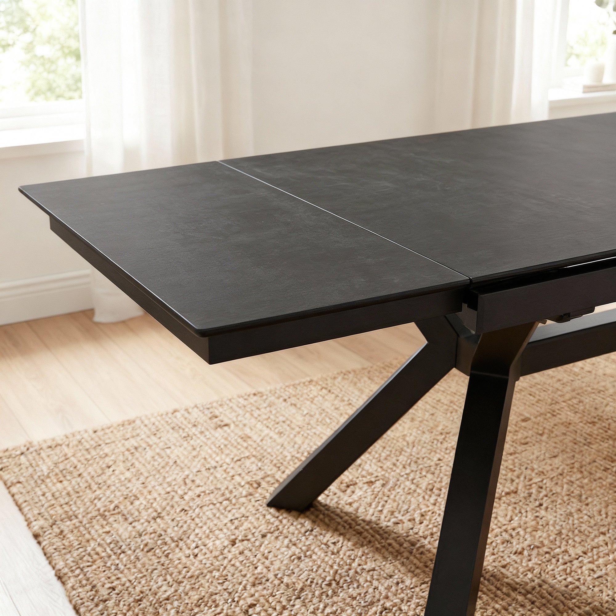 HAKO | שולחן אוכל מלבני נפתח, מגיע בשני גדלים