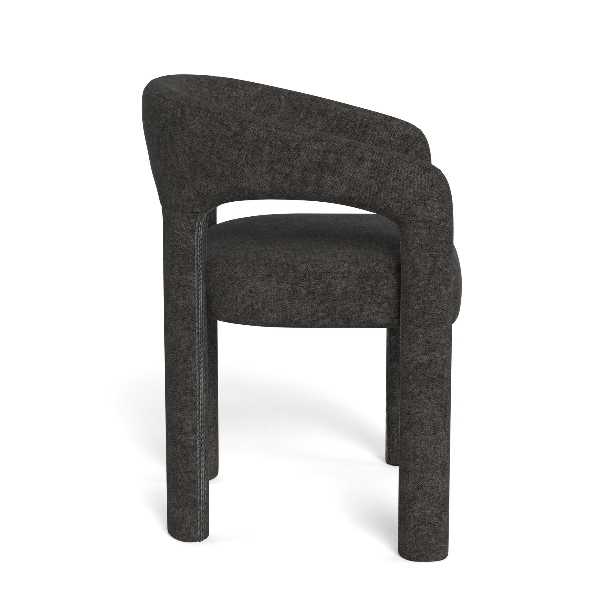 BRICK | כיסא עם משענות יד מרופד בבד אריג