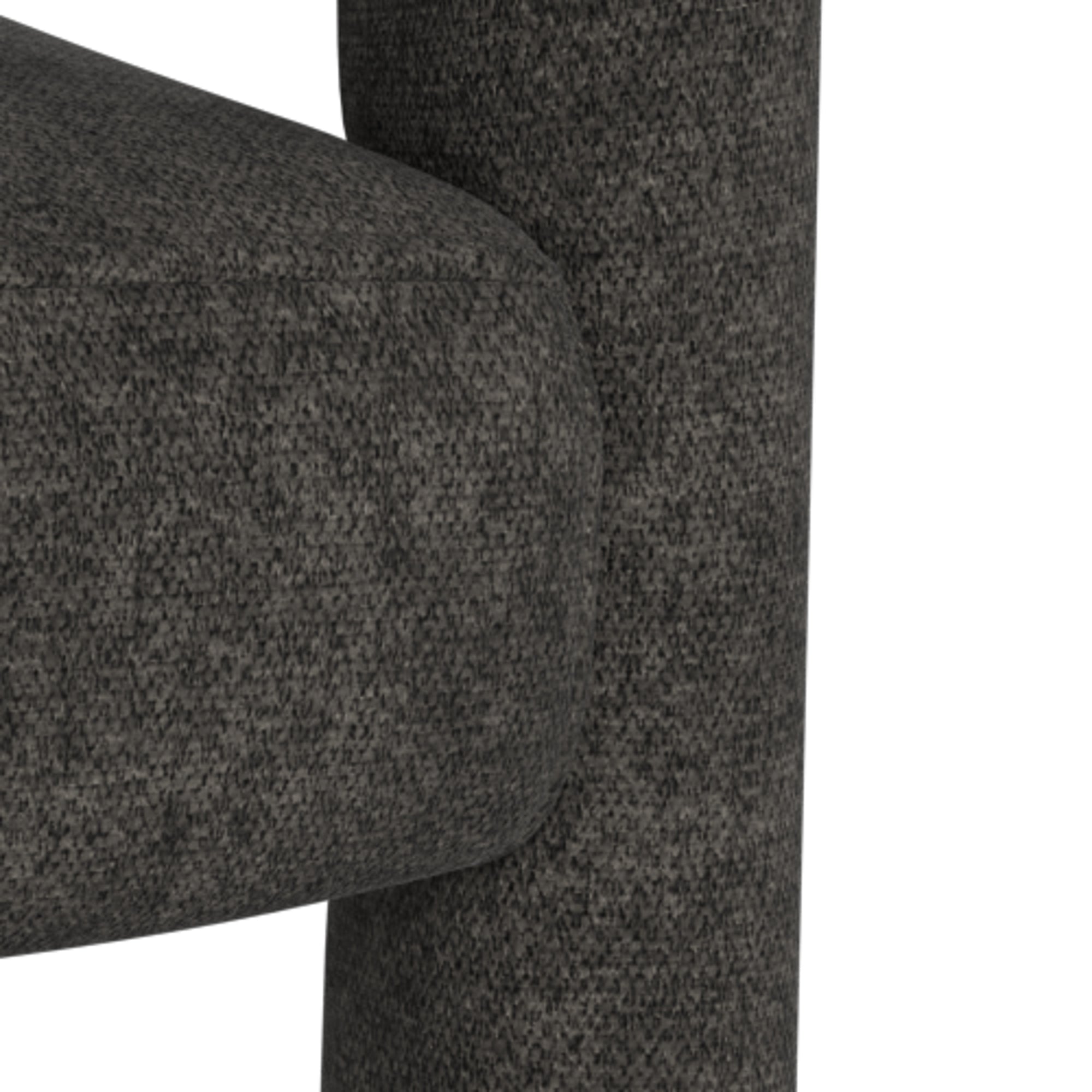 BRICK | כיסא עם משענות יד מרופד בבד אריג