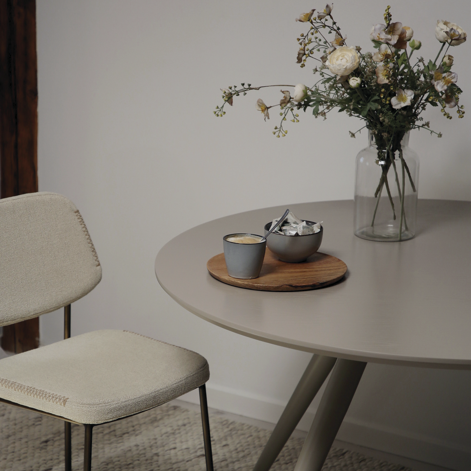 MONTARO | שולחן אוכל עגול קוטר 120 ס"מ, עד 6 סועדים