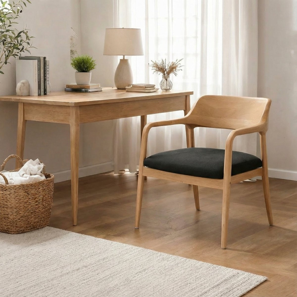 KOLV | כורסא מעץ מלא ומושב מרופד - KUALA