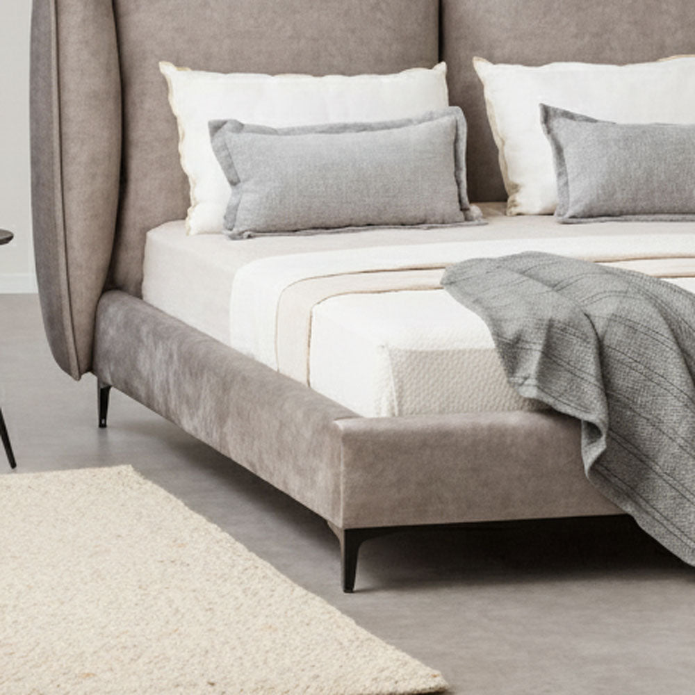 MELEFICENT | מיטת מעצבים מבד דמוי עור