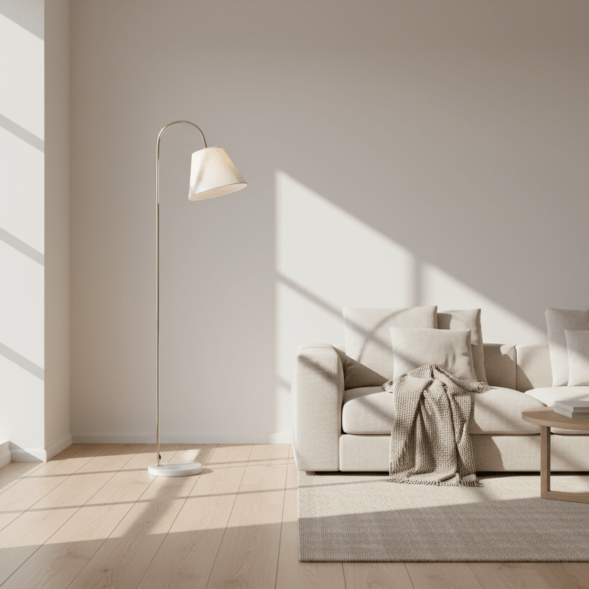 ALFOV | מנורת עמידה מעוצבת ממתכת ובסיס שיש - KUALA