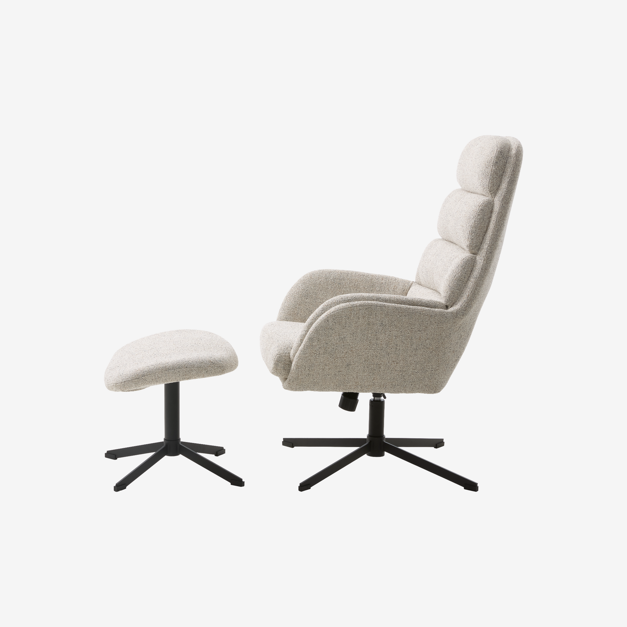 TUREBE | כורסת מנהלים מעוצבת עם הדום תואם