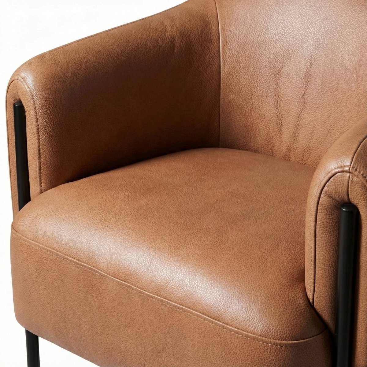 RAGINO | כורסת רטרו מרופדת בבד עור בשילוב מתכת - KUALA