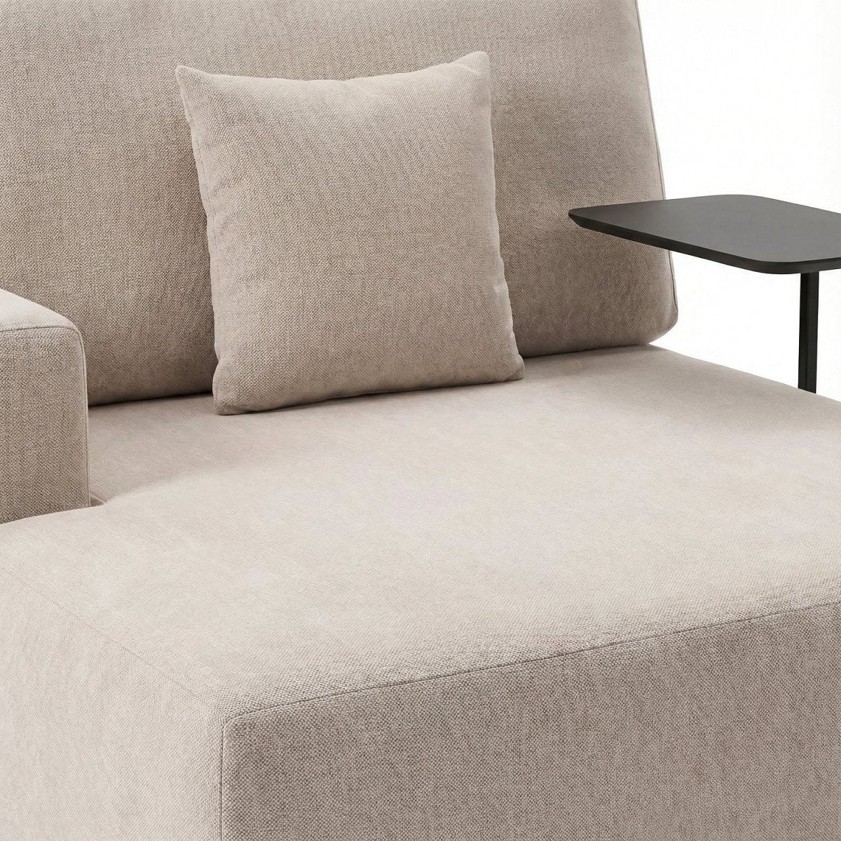 RAGNAR | כורסת שזלונג מרופדת בבד אריג עם מגש עץ - KUALA