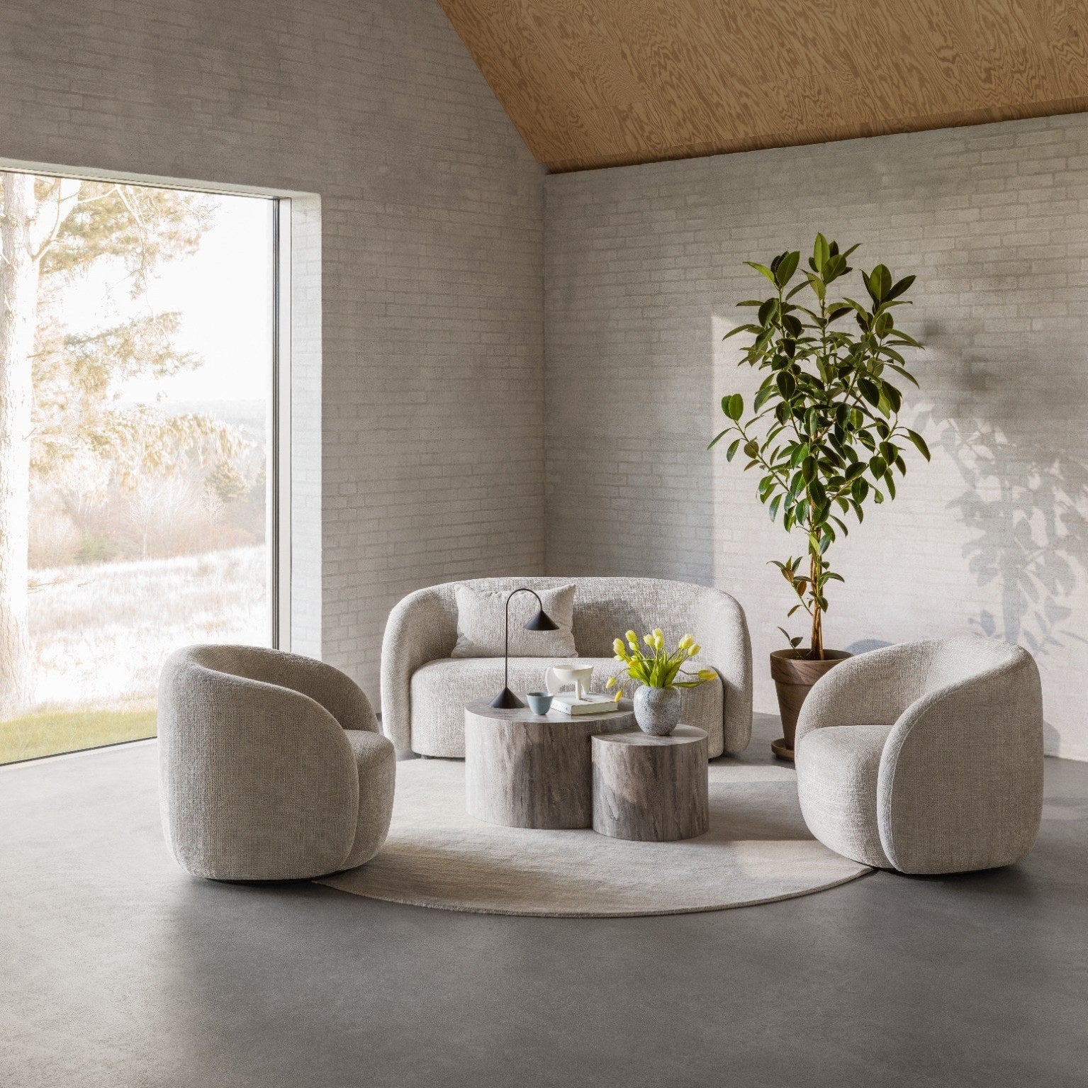 AXISO | ספה דו מושבית מרופדת בבד אריג