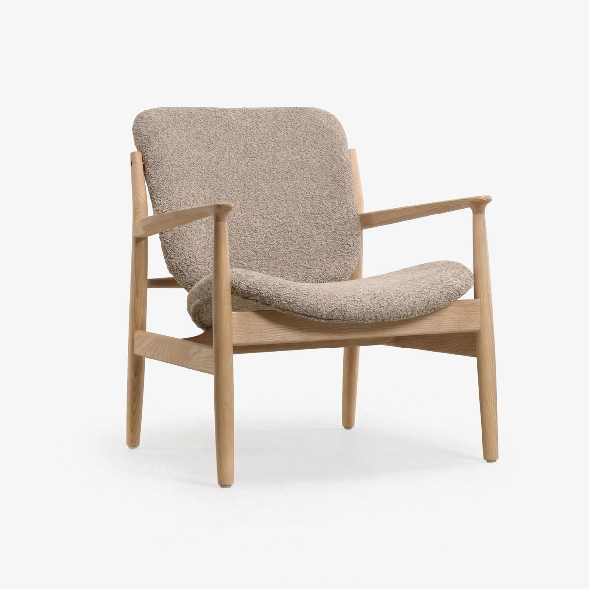 SONDS | כורסא מעץ מלא מרופדת בבד אריג - KUALA