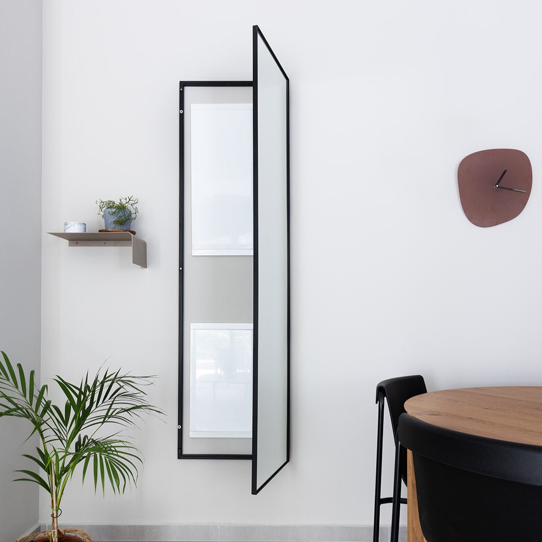 JOANA | מראה מלבנית מעוצבת עם מסגרת ברזל שחורה