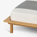 תמונה מזווית מספר 4 של המוצר Yulong | בסיס מיטה מעץ אלון מלא
