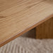 תמונה מזווית מספר 4 של המוצר NIKOLI | שולחן סלון אובלי עם רגליים מעוצבות