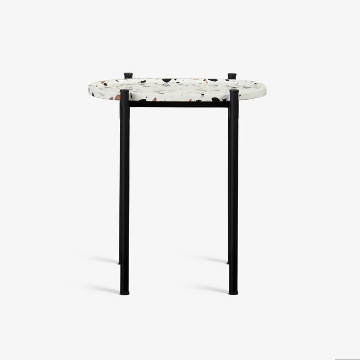 MEES | שולחן צד אליפטי משיש טרצו ובשילוב ברזל שחור