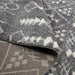 תמונה מזווית מספר 2 של המוצר YUKA | שטיח אקלקטי עם עיטורים