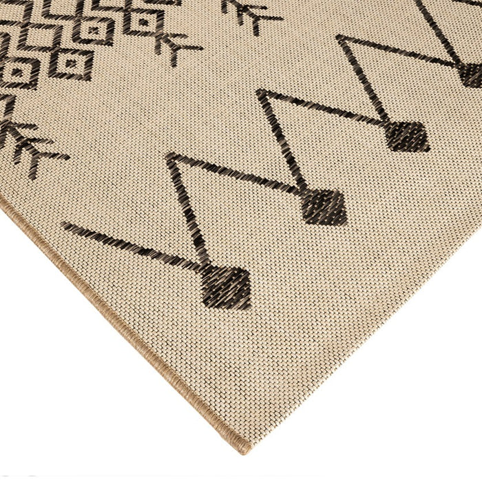 RAE | שטיח אקלקטי עם דוגמאות גיאומטריות