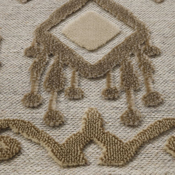CHRU | שטיח בעיצוב מרהיב בגוונים טבעיים