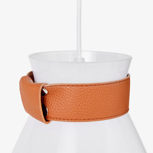 מעבר לעמוד מוצר LOBO | מנורת תליה מעוצבת בשילוב רצועה דמוי עור בגוון כאמל
