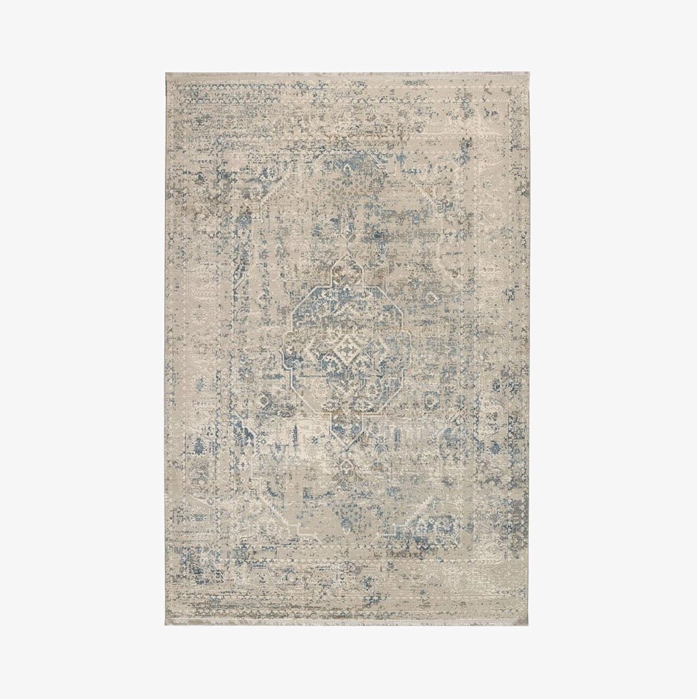 שטיח ויסקוזה פוליאסטר בגווני כחול, אפור ובז' עם דוגמא אתנית מעודנת