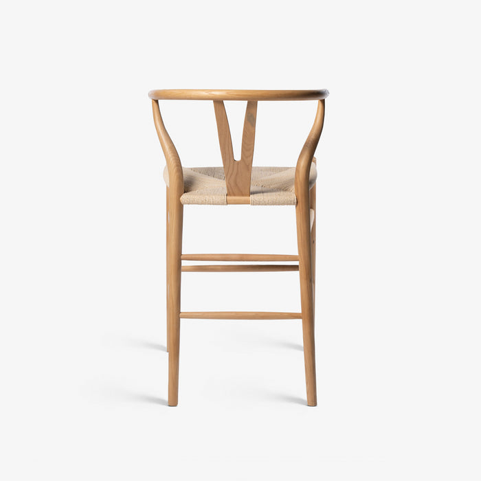 HYGGE BAR STOOL | כיסא בר מעץ בוקיצה בשילוב חבל ראטן