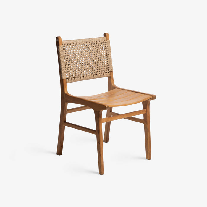 LOKI | כיסא מעץ טיק עם משענת ראטן בגוון טבעי