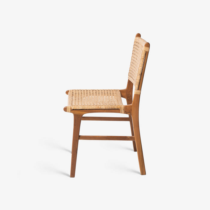 LOVA | כיסא מעץ טיק בשילוב ראטן בגוון טבעי