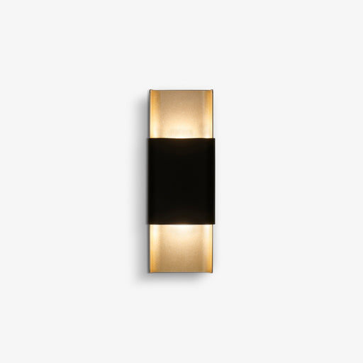 מעבר לעמוד מוצר BELTZA | מנורת קיר מלבנית בגווני זהב ושחור