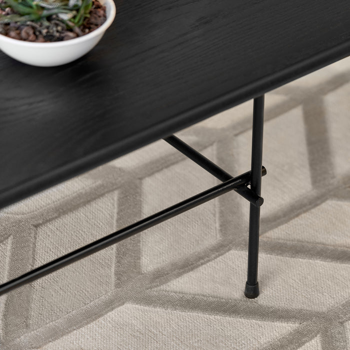 SOPRANO | שולחן סלון מעץ שחור בגימור מעוגל