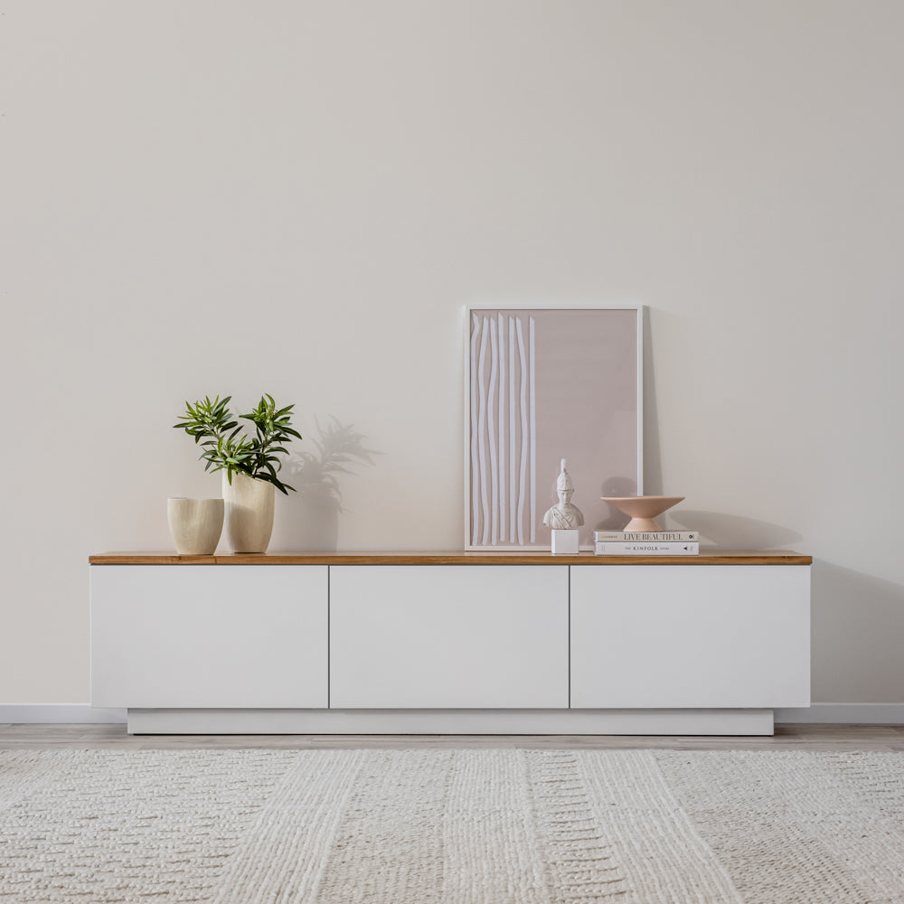 LAMER SIDEBOARD | מזנון עץ לסלון בשילוב עץ אלון בגוון טבעי - KUALA