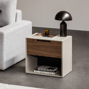 KLEE NIGHTSTAND | שידת לילה משולבת פורמיקה דמוי בטון ואגוז אמריקאי - KUALA