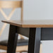 תמונה מזווית מספר 3 של המוצר SPONDER | שולחן אוכל בגוון עץ אלון עם רגלי עץ מלא בגוון שחור