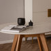 תמונה מזווית מספר 5 של המוצר HIGH | שולחן עגול עם רגלי עץ אלון