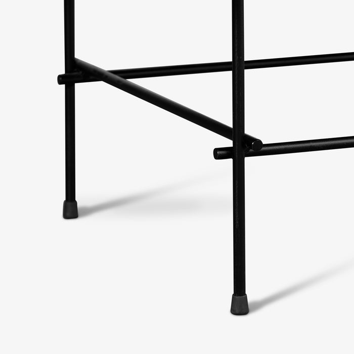 SOPRANO | שולחן סלון מעץ שחור בגימור מעוגל