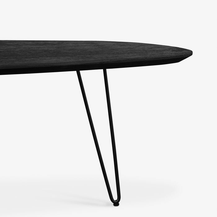 KEIKO | שולחן בטון אמורפי