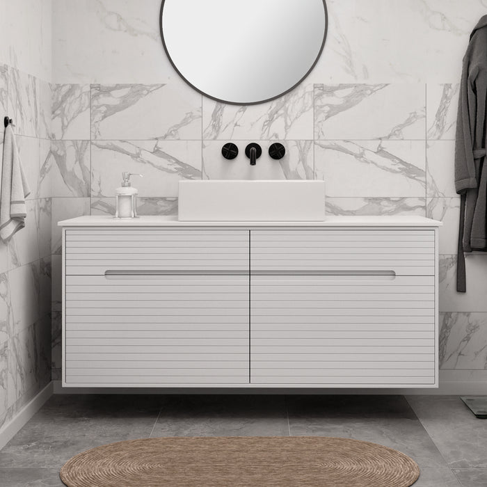 Singo | ארון אמבטיה מודרני עם חיתוכי רוחביים ברוחב 140 ס"מ